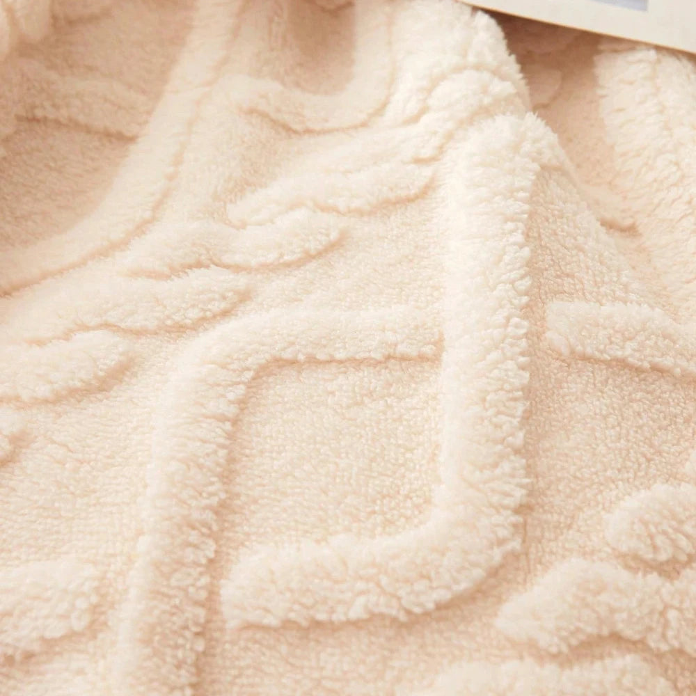1pc Coral Fleece, Lightweight & Multi-Purpose Blanket