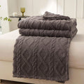 1pc Coral Fleece, Lightweight & Multi-Purpose Blanket